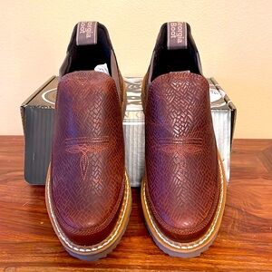 Women size 10 brand new Georgia boots.